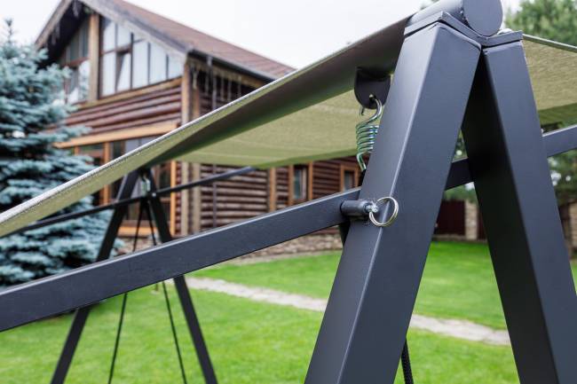 Качели LOAN трехместные из стали Качели LOAN трехместные из стали