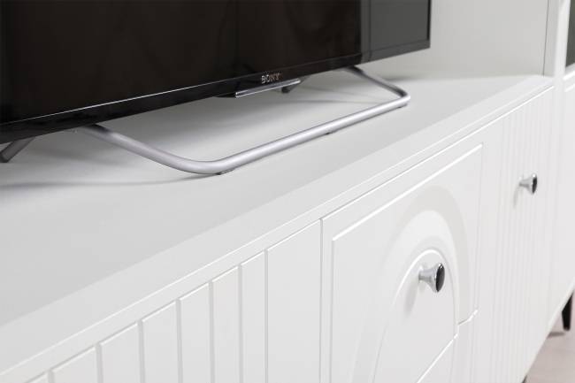 Тумба для ТВ с навесной полкой Валенсия цвет белый шагрень