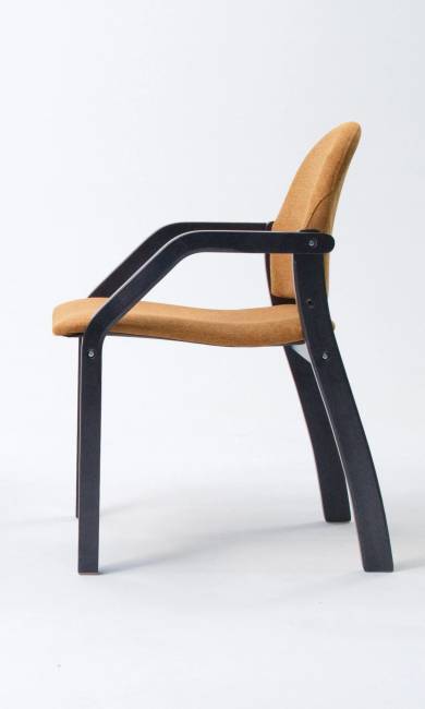 Стул-кресло Джуно 2.0 чёрный/карри